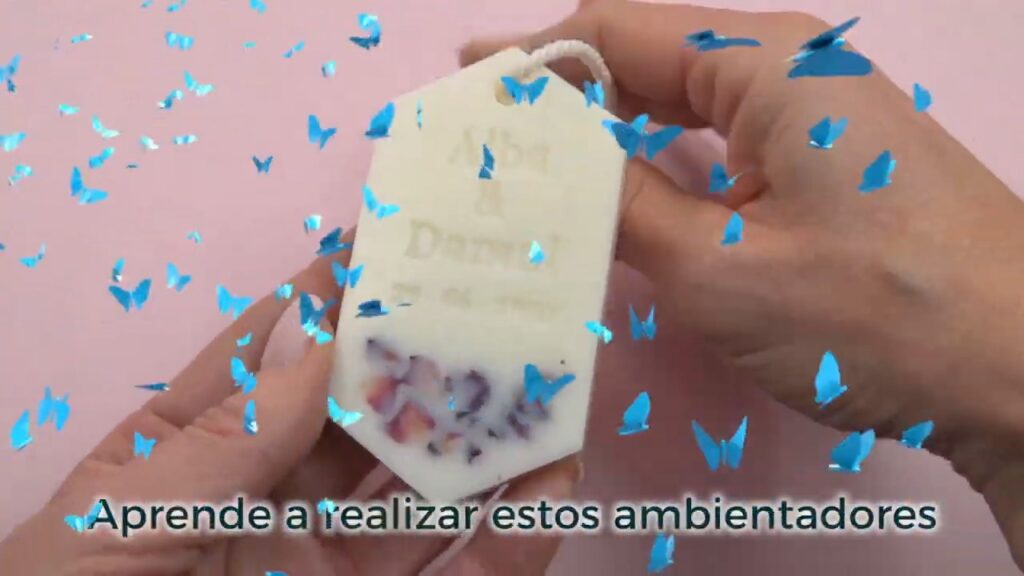 Cómo hacer ambientador personalizado de cera perfumada para bodas 3