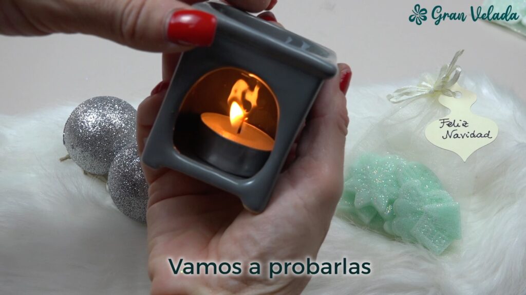 Kit cómo hacer cera perfumada de Navidad paso 13