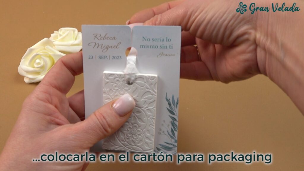 Kit cómo hacer detalles de cerámica perfumada floral paso 14