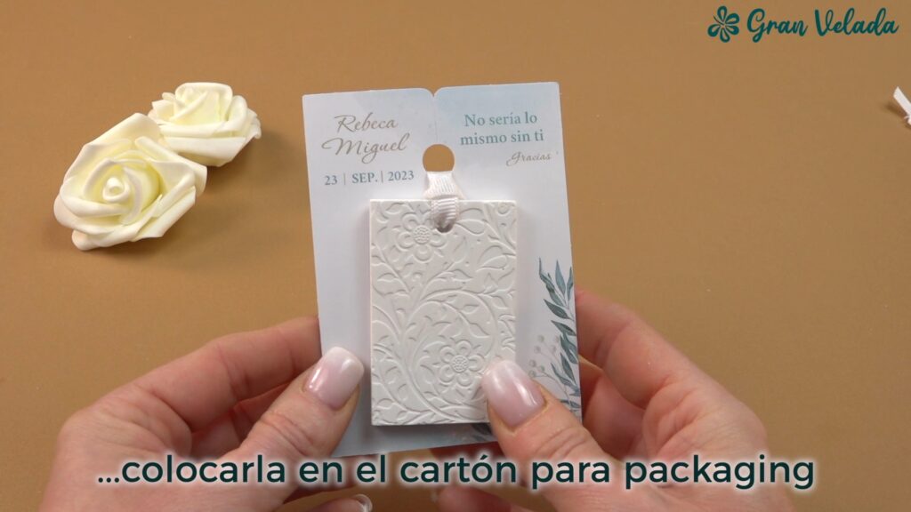 Kit cómo hacer detalles de cerámica perfumada floral paso 15