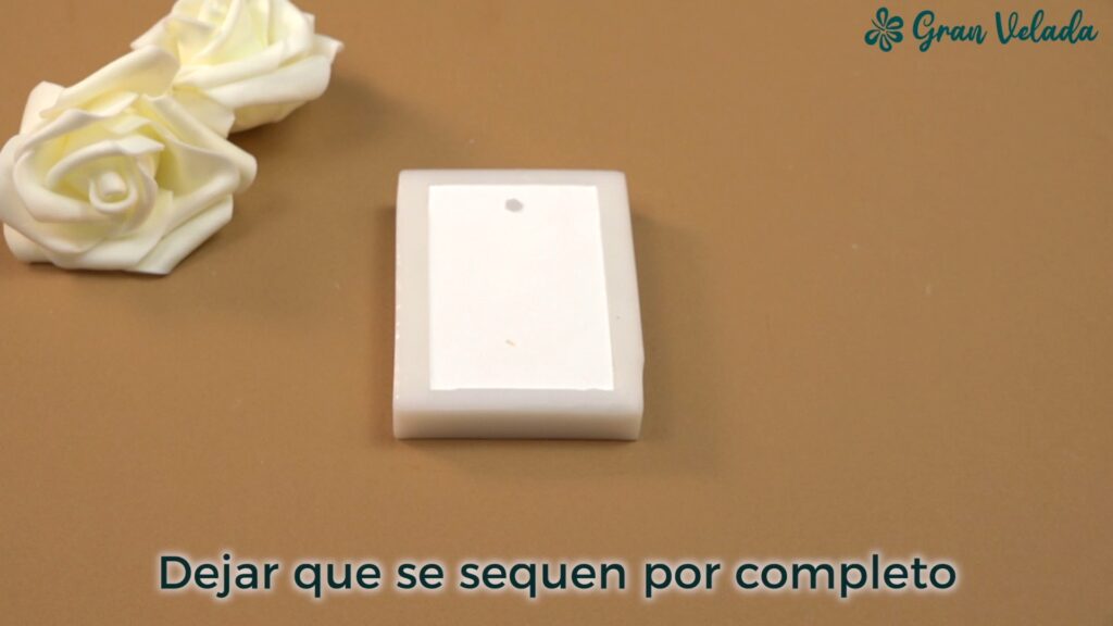 Kit cómo hacer detalles de cerámica perfumada floral paso 5