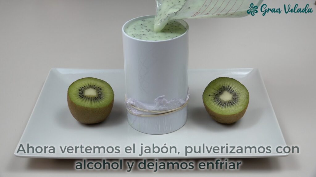 Jabón kiwi paso 13