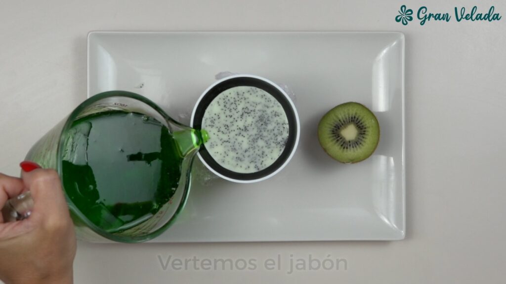 Jabón kiwi paso 21